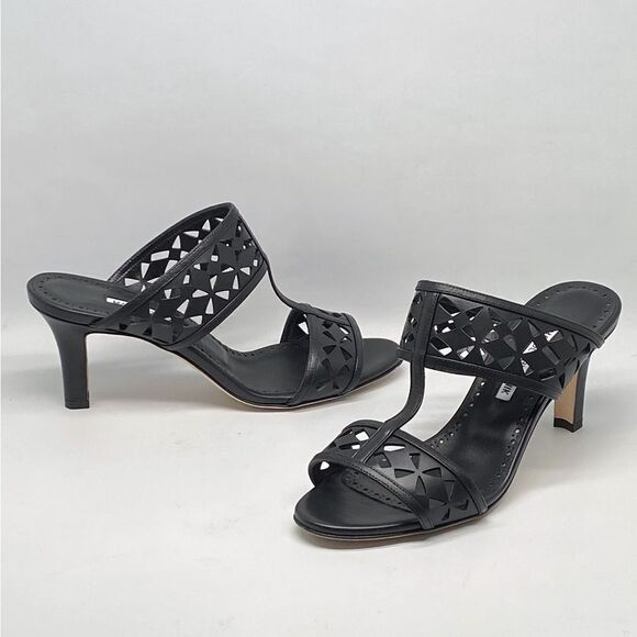 Manolo Blahnik Sophocles Perforated Mules size 37 - Picture 9 of 12